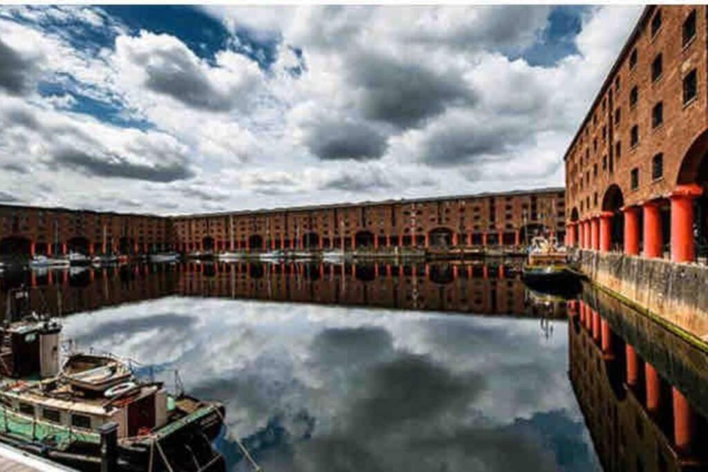 Liverpool, Superb City Centre Apartment With Parking Bagian luar foto