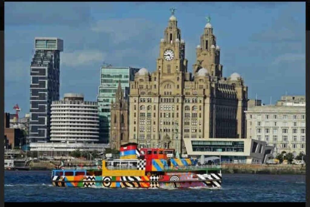 Liverpool, Superb City Centre Apartment With Parking Bagian luar foto